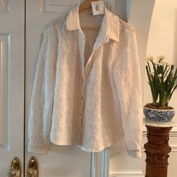 NWT GILLI Premium Boutique Lace Button Up Ling Sleeve Off White Medium. -XL - Picture 5 of 7